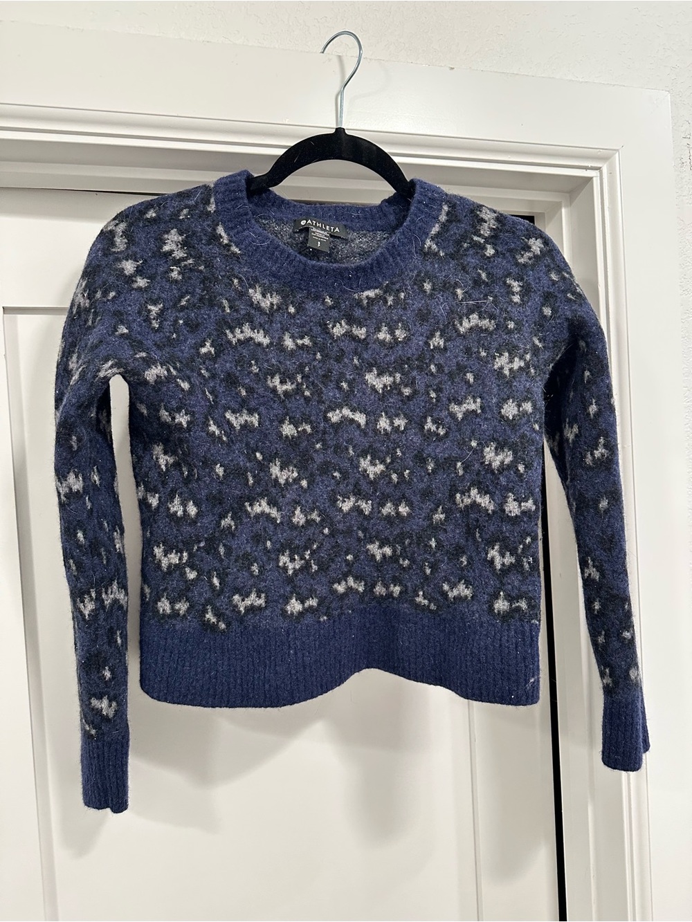 Athleta Navy Blue Crewneck Sweater with White Gray Pattern